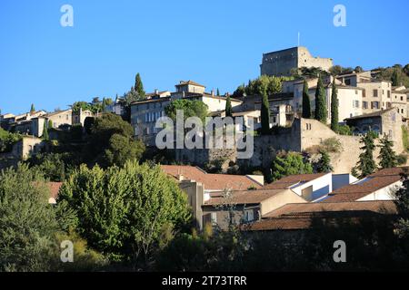 Die Tour d'Horlage in der Haute Ville oder Colline du Château in Vaison-la-Romaine, Vaucluse Frankreich Stockfoto