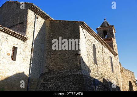 Die Vieux Eglise in Vacqueras und der Ausflug zum Dorf. Vaucluse, Frankreich Stockfoto