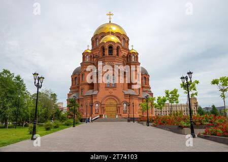 WOLGOGRAD, RUSSLAND - 15. JUNI 2023: ST. Alexander-Newski-Kathedrale an einem Sommertag. Wolgograd, Russland Stockfoto