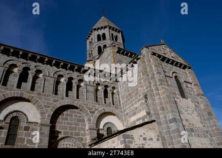 Notre-Dame-du-Mont-Cornadore, Kirche von Saint-Nectaire im Département Puy-de-Dôme Stockfoto