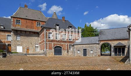 Château du Fosteau, Schloss aus dem 14. Jahrhundert in Leers-et-Fosteau bei Thuin, Provinz Hennegau, belgische Ardennen, Wallonien, Belgien Stockfoto