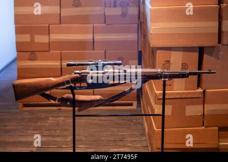 Dallas, USA - 7. November 2023: Blick auf das Innere des Sixth Floor Museums am Dealey Plaza im ehemaligen Texas School Book Depository in Dallas, T Stockfoto