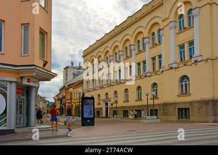 Banja Luka, Bosnien - 3. September 2023. Veselina Maslese Straße im Zentrum von Banja Luka in Republika Srpska, Bosnien und Herzegowina Stockfoto