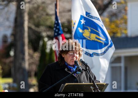 Die jährliche Zeremonie von Acton findet im Acton Center vor dem Rathaus statt. Stockfoto