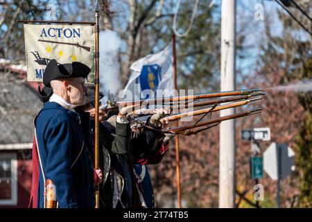 Die jährliche Zeremonie von Acton findet im Acton Center vor dem Rathaus statt. Stockfoto