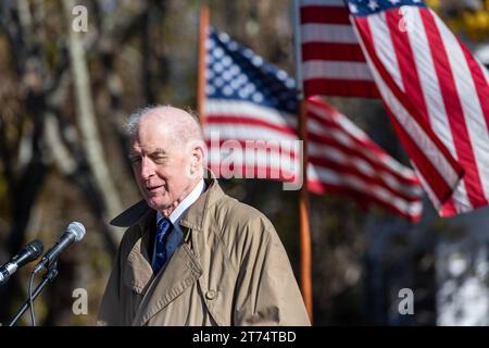 Die jährliche Zeremonie von Acton findet im Acton Center vor dem Rathaus statt. Stockfoto