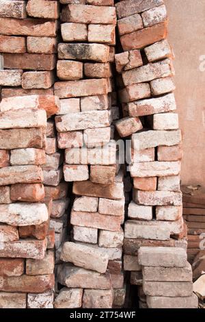 Stapel von Backstein-Block verwendet für industrielle in Wohnhaus Stockfoto