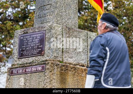 Falmouth erinnert sich an den Tag der Gefallenen am Gedenktag 2023 mit einer Parade von Militärkräften und einer Kranzniederlegung im Kimberly Park. Stockfoto