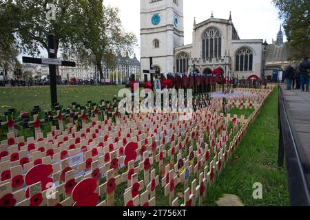 Markierungsreihen am Field of Remembrance Memorial in der Westminster Abbey in London Stockfoto