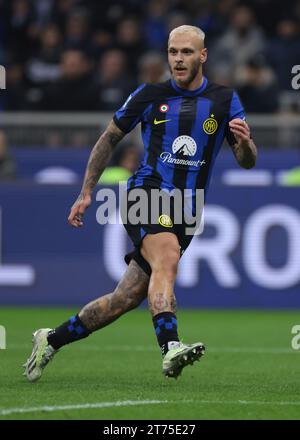 Mailand, Italien. November 2023. Federico Dimarco vom FC Internazionale während des Spiels der Serie A bei Giuseppe Meazza, Mailand. Der Bildnachweis sollte lauten: Jonathan Moscrop/Sportimage Credit: Sportimage Ltd/Alamy Live News Stockfoto