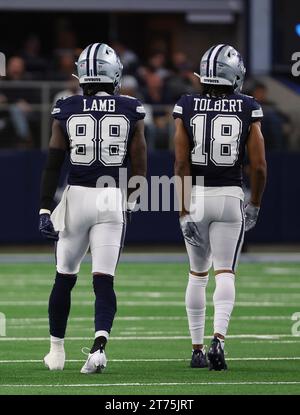 Arlington, TX USA: Dallas Cowboys Wide Receiver CeeDee Lamb (88) und Wide Receiver Jalen Tolbert (18) während eines NFL-Spiels Los Angeles Rams bei AT&T Stadi Stockfoto