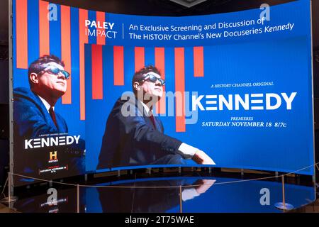 New York, Usa. November 2023. NEW YORK, NEW YORK - 13. November: Atmosphäre während Camelot 60 Years später eine exklusive Vorführung und Diskussion der New Docuseries Kennedy des HISTORY Channel im Paley Center for Media am 13. November 2023 in New York City. Quelle: Ron Adar/Alamy Live News Stockfoto