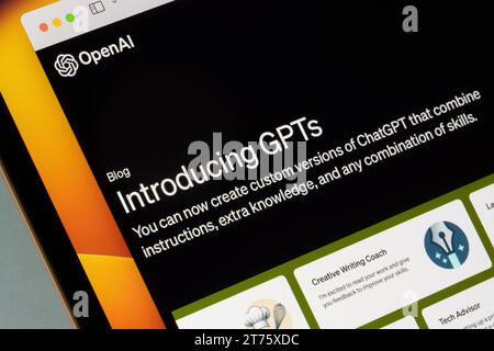 Eine Einführung in GPTs findet sich auf der Unternehmenswebsite von OpenAI auf einem Computer. GPTs sind eine neue Möglichkeit für jedermann, eine maßgeschneiderte Version von ChatGPT zu erstellen. Stockfoto