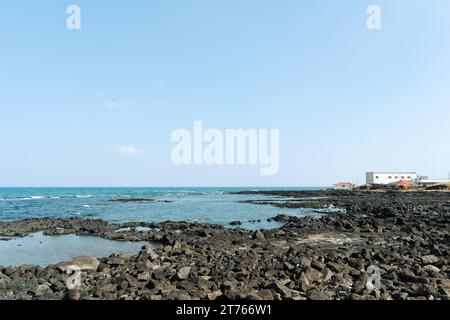 Strand- und Strandhaus, olle Trail auf Jeju Island, Korea Stockfoto