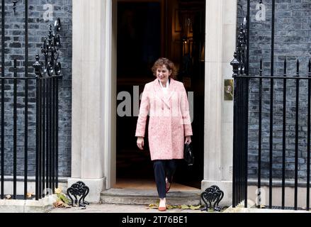 London, Großbritannien. November 2023. Großbritanniens neu ernannte Gesundheitsministerin Victoria Atkins verlässt 10 Downing Street in London, Großbritannien, 13. November 2023. Der britische Premierminister Rishi Sunak begann am Montag eine Kabinettsumbildung. Quelle: Li Ying/Xinhua/Alamy Live News Stockfoto