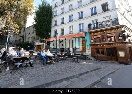 Le Relais de la Butte in der Rue Ravignan in Montmartre, Paris, Frankreich. Stockfoto