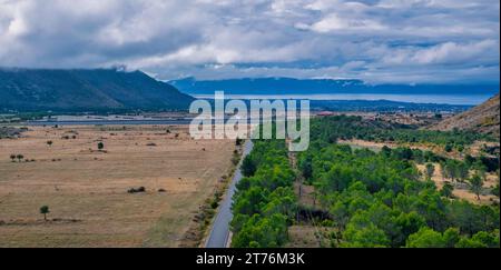 Herbstliche Landschaften des Thethi-Nationalparks, Albanien Stockfoto