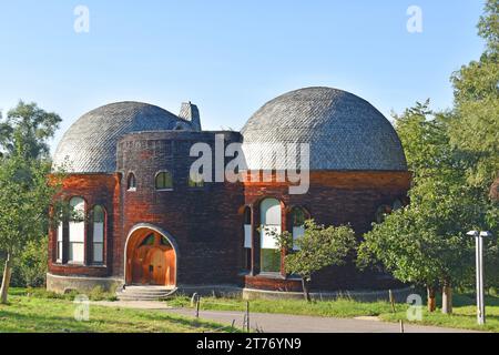 Das Glashaus, Glashaus, 1914 auf dem Goetheanum-Campus erbaut, Architekt Rudolf Steiner Dood and Schiefer. Stockfoto