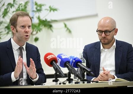 Brüssel, Belgien November 2023. CD&V Peter Van Rompuy und Steven Coenegrachts von Open VLD während einer Pressekonferenz über die Einigung der flämischen Regierung über das Stickstoffdekret am Dienstag, den 14. November 2023 in Brüssel. BELGA FOTO JASPER JACOBS Credit: Belga News Agency/Alamy Live News Stockfoto