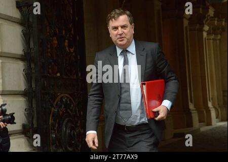 London, Großbritannien. November 2023. Mel Stride Abgeordneter kommt in Downing Street zu einer Kabinettssitzung Credit: MARTIN DALTON/Alamy Live News Stockfoto