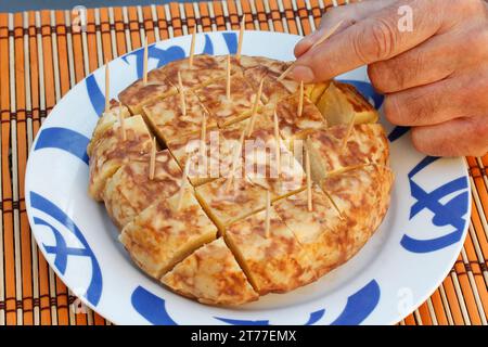 Spanisches Omelett. Tortilla de patatas. Stockfoto
