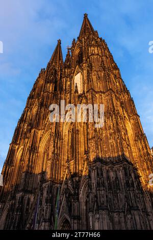 Die Westfassade des Doms, Köln, Deutschland. Die Westfassade des Doms, Köln, Deutschland. Stockfoto