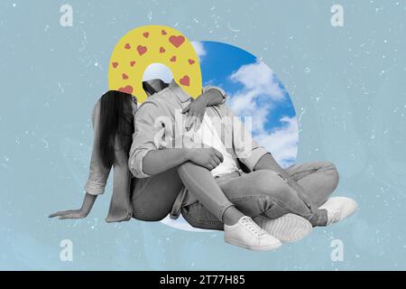 Skizzieren Sie eine Bildcollage von wunderschönem seltsamen gesichtslosen Paar, das die Zeit zusammen genießt, isoliert auf blauem Zeichenhintergrund Stockfoto