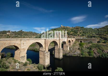 Alcantara Brücke über den Fluss Tajo, Spanien, Extremadura, Caceres Stockfoto