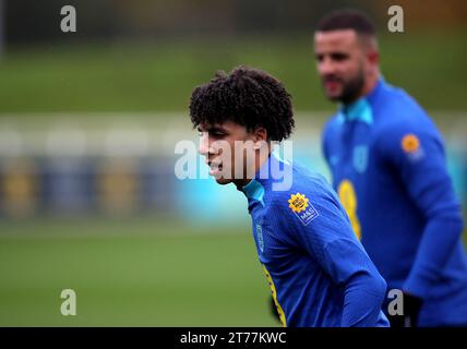 Englands Rico Lewis während eines Trainings in St. George's Park, Burton upon Trent. Bilddatum: Dienstag, 14. November 2023. Stockfoto