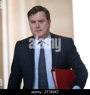 London, Großbritannien. November 2023. Mel Stride, Arbeits- und Pensionssekretär, kommt zu einer Kabinettssitzung in der Downing Street 10 London. Quelle: Ian Davidson/Alamy Live News Stockfoto