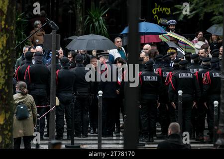 13. November 2023, Le Bataclan, Paris, Frankreich. Zeremonie zur Würdigung der Opfer der Terroranschläge vom 13. November 2015. Stockfoto