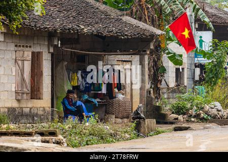 Alte Bauernhäuser in Ban Gioc in Vietnam Stockfoto