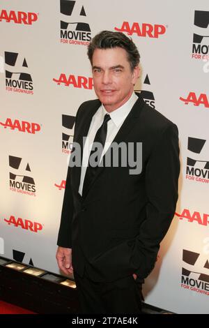 Peter Gallagher bei den 10. Annual Movies for Grownups Awards. Ankunft im Beverly Wilshire Hotel in Beverly Hills, CA, 7. Februar 2011. Foto: Joseph Martinez / Picturelux Stockfoto
