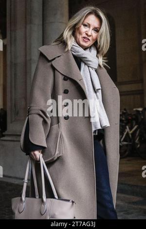 Großbritannien 14. November 2023. Esther McVey, Abgeordneter, Minister ohne Geschäftsbereich im Kabinettsbüro. Die Minister des neu gewechselten Kabinetts nehmen an der wöchentlichen Kabinettssitzung in der Downing Street 10 in Westminster, London, England, Teil. Stockfoto