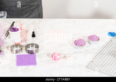 Extravagante Cupcakes für die Geburtstagsfeier Stockfoto