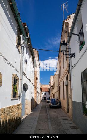 Europa, Spanien, Extremadura, Cáceres, Calle Cornudilla im historischen Stadtzentrum Stockfoto