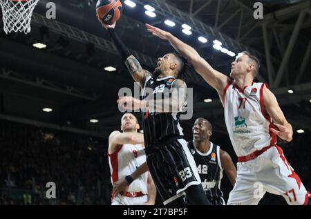 Bologna, Italien. November 2023. 231während des Euroleague Basketball Meisterschaftsspiels Segafredo Virtus Bologna gegen EA7 Emporio Armani Olimpia Milano - Bologna, 14. November 2023 in der Segafredo Arena - Foto: Michele Nucci Credit: Independent Photo Agency/Alamy Live News Stockfoto