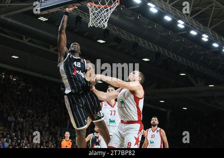 Bologna, Italien. November 2023. 12während des Euroleague Basketball Meisterschaftsspiels Segafredo Virtus Bologna gegen EA7 Emporio Armani Olimpia Milano - Bologna, 14. November 2023 in der Segafredo Arena - Foto: Michele Nucci Credit: Independent Photo Agency/Alamy Live News Stockfoto