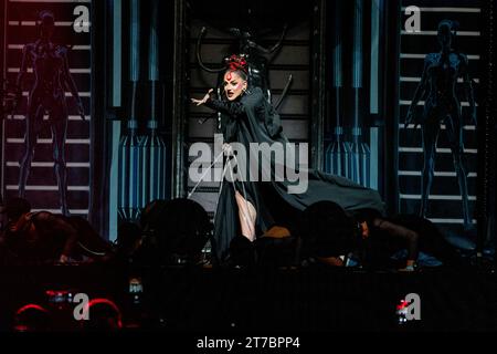 Italien 12. November 2023 RuPaul's Drag Race: Werq die Welt - Elecktra Bionic - Assago Forum Mailand © Andrea Ripamonti / Alamy Stockfoto
