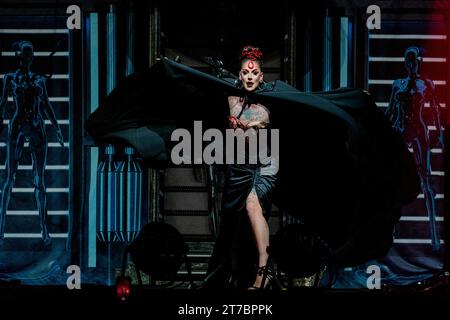 Italien 12. November 2023 RuPaul's Drag Race: Werq die Welt - Elecktra Bionic - Assago Forum Mailand © Andrea Ripamonti / Alamy Stockfoto