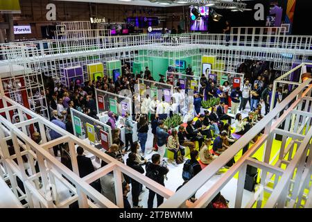 Lisboa, Portugal. November 2023. Portugal Stand, Veranstaltungsort des Web Summit 2023 in der Altice Arena in Lissabon. Quelle: SOPA Images Limited/Alamy Live News Stockfoto