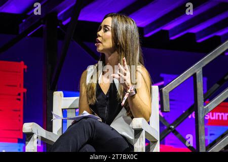 Lisboa, Portugal. November 2023. Joana Quintas, Live-Vortrag auf der Q&A-Bühne am zweiten Tag des Web Summit 2023 in der Altice Arena in Lissabon. (Foto: Miguel Reis/SOPA Images/SIPA USA) Credit: SIPA USA/Alamy Live News Stockfoto