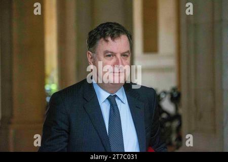 London, England, Großbritannien. November 2023. Der Arbeits- und Pensionssekretär MEL STRIDE kommt zur Kabinettssitzung in der Downing Street 10 an. (Kreditbild: © Tayfun Salci/ZUMA Press Wire) NUR REDAKTIONELLE VERWENDUNG! Nicht für kommerzielle ZWECKE! Stockfoto