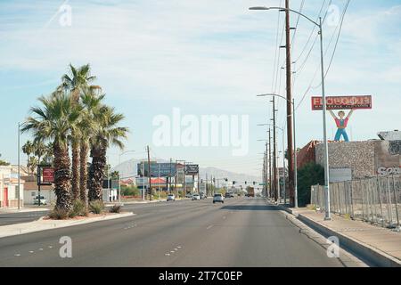 Las Vegas, Vereinigte Staaten. November 2023. 14. November 2023, Las Vegas Street Circuit, Las Vegas, FORMEL 1 HEINEKEN SILVER LAS VEGAS GRAND PRIX 2023, abgebildete Straße in Las Vegas Credit: dpa/Alamy Live News Stockfoto