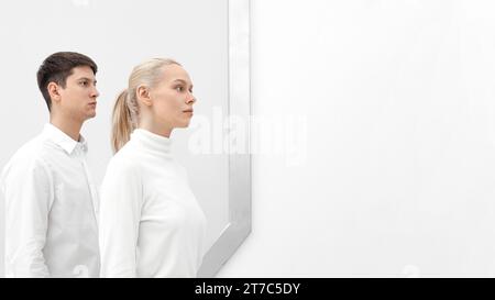 Frau, Mann in weißer Kleidung Stockfoto