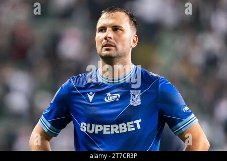 Warschau, Polen. November 2023. Antonio Milic von Lech war während des Polnischen PKO Ekstraklasa League-Spiels zwischen Legia Warszawa und Lech Posen im Marschall Jozef Pilsudski Legia Warschau Municipal Stadium zu sehen. Endpunktzahl: Legia Warszawa 0:0 Lech Poznan. (Foto: Mikolaj Barbanell/SOPA Images/SIPA USA) Credit: SIPA USA/Alamy Live News Stockfoto