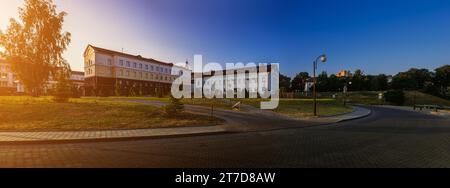 Die zentrale Straße von Stephen Bathory in Grodno, Weißrussland. Grodno oder Hrodna ist eine Stadt im Westen Weißrusslands. Es liegt am Neman nahe der Grenze Stockfoto