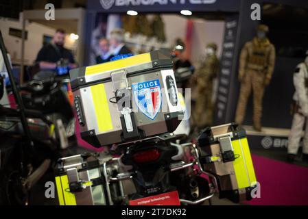 Paris, Frankreich. November 2023. Milipol Paris 2023, die 23. Globale Veranstaltung für staatliche Sicherheit und innere Sicherheit, am 14. November 2023 in Villepinte, Paris, Frankreich. Foto: Pierrick Villette/ABACAPRESS.COM Credit: Abaca Press/Alamy Live News Stockfoto