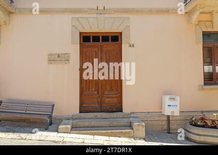 San Marino - 16. Juni 2019: Universita degli Studi in der Republik San Marino. Stockfoto