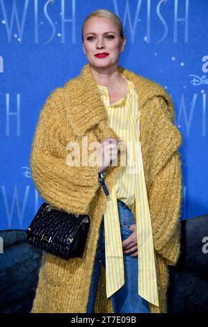 Franziska Knuppe bei der Premiere des Kinofilms Wish im Zoo Palast. Berlin, 14.11.2023 *** Franziska Knuppe bei der Premiere des Films Wish im Zoo Palast Berlin, 14 11 2023 Foto:Xn.xKubelkax/xFuturexImagex Wish 3153 Stockfoto